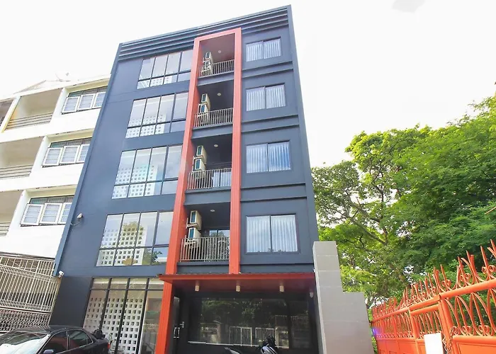 Oyo 322 Shady 32 Hotel Bangkok